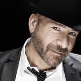Mario Venuti :" Stiamo a casa la musica aiuta o cucinare un buon piatto e stiamo positivi"