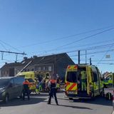 Belgio, scuolabus investito da un treno al passaggio a livello: quattro vittime