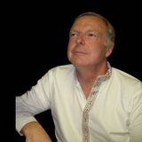 S16E18 UFO Expert, Paranormal Conduit Christopher Macklin 9-25-26