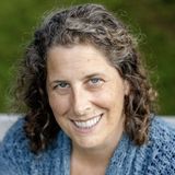 Julie Brill - Hidden in Plain Sight: A Family Memoir and the Untold Story of the Holocaust in Serbia