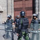 Hay presencia de policía militar antimotines en Palacio Nacional