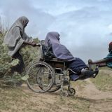 Le journal du 3 décembre 2025 - Inclusion des personnes handicapées et affaire des tonneaux radioactifs à Madaouela