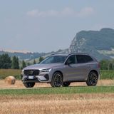 Volvo XC60 Plug-in Hybrid e EX30 Cross Country - Due strade, un’unica direzione premium