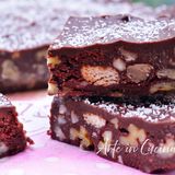Torta cioccolato e noci salame di cioccolato