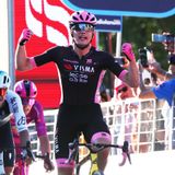 Giro d’Italia: vince Simon Yates. A Kooij l’ultima tappa