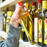 El abaratamiento del aceite de oliva logra que se dispare su consumo un 25%