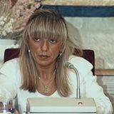 Esta Presidenta Exigía FAVORES ÍNTIMOS a sus Empleadas