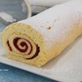 Rotolo alla marmellata facile e veloce, pronto in 20 minuti cottura compresa!