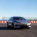 DENZA Z9GT - La gran turismo elettrica da 965 CV che rivoluziona il segmento premium