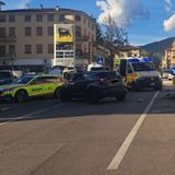 Schianto auto-bici: in gravi condizioni un ciclista di 38 anni