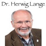 Dr. Herwig Lange wendet sich an unsere Patienten and Familien
