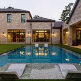 Top Swimming Pool Companies in Houston – Experience Excellence with Paragon Pools