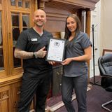 SCALP MICROPIGMENTATION TRAINING WITH AN AWARD-WINNING ARTIST
