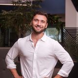 Noah Loul Talks About 6 AI Sales Trends for Growing Businesses