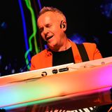 Howard Jones talks to Carolyn about his upcoming tour with Culture Club and Berlin!