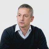 Porządkowanie pasma 1800 MHz - jak to zrobić dobrze? Rozmowa z Cezarym Albrechtem