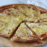 Sfoglia rustica con patate, speck e scamorza