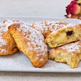 Biscotti ripieni di mele e uvetta: morbidissimi e senza lattosio