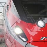 Deragliato treno a Firenze, gravi disagi per i viaggiatori. In 160 bloccati sull’Intercity Milano-Salerno