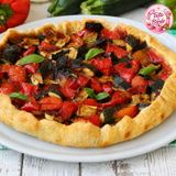 Torta salata con Peperoni e Zucchine: Ricetta Facile e Gustosa