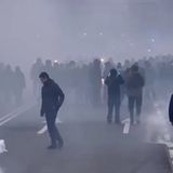 Scontri ieri a Torino al corteo per Askatasuna. Sul tavolo sgomberi di altri immobili