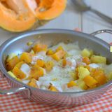 Zucca filante con patate e scamorza