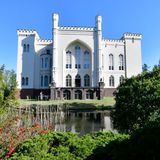 Kórnik – zamek i arboretum