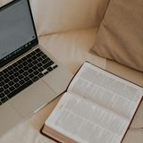 Episode 1576 - Jarvis Kingston Donald Trump Caracas Venezuela Maduro Strikes Barcelona Espanyol Mali Tunisia Puerto Rico Cuba China Taiwan !