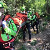 Giovane donna si infortuna sul Sentieri degli Scalpellini: salvata dal soccorso alpino