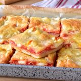 Pizza Senza Lievito Ripiena al Pomodoro