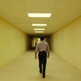 Backrooms: i nonluoghi nel mondo digitale