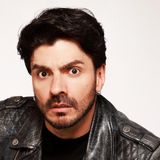 Jimmy Vásquez se ríe del fanatismo en “Idiólatras”, su nuevo monólogo teatral