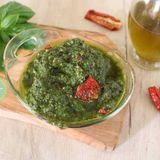 PESTO DI BASILICO E POMODORI SECCHI