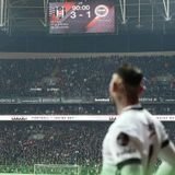 Beşiktaş Tribünü "mini mini bir kuş donmuştu"