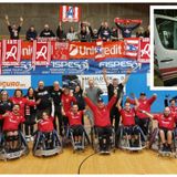 Raid sui furgoni degli atleti disabili del rugby in trasferta a Roma. In “meta” la solidarietà