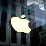 Apre a Roma l’Apple Store più grande del mondo