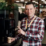 Trendy 2023 - Roboty robią kawę!