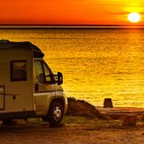 ABC caravaningu. Nocowanie kamperem „na dziko”