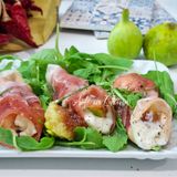 Involtini di prosciutto e fichi con formaggio