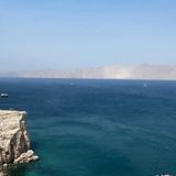 Guerra in Iran: nave USA sotto il fuoco nello stretto di Hormuz