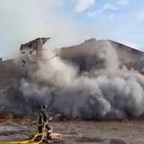 In fiamme oltre 10 mila quintali di fieno. Demolita la struttura pericolante (VIDEO)
