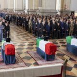 Carabinieri morti, il giorno del lutto: la commozione di tutta Italia per Marco, Davide e Valerio