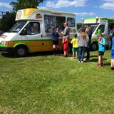 How Customisable Ice Cream Options Improve Guest Experience