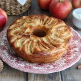 Torta di mele con yogurt greco