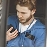 Mandat z fotoradaru przyszedł SMS-em? Uważaj, oszuści mają nowy sposób