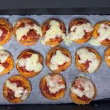 Pizzette allo yogurt greco senza lievitazione: cotte in friggitrice ad aria in 10 minuti!