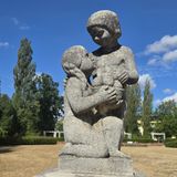 09. Juli 2026 | Steglitz-Zehlendorf (Lankwitz) | argwöhnische Menschen, Alt-Lankwitz, Baustellen, eine Bibliothek und eine Käseglocke