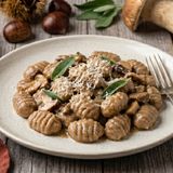 Gnocchi di castagne ai funghi porcini