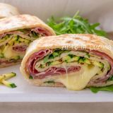 ROTOLINI di PIADINA CRUDO e ZUCCHINE