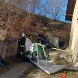 L’ultraleggero non decolla, 50enne si schianta contro il muro del cimitero